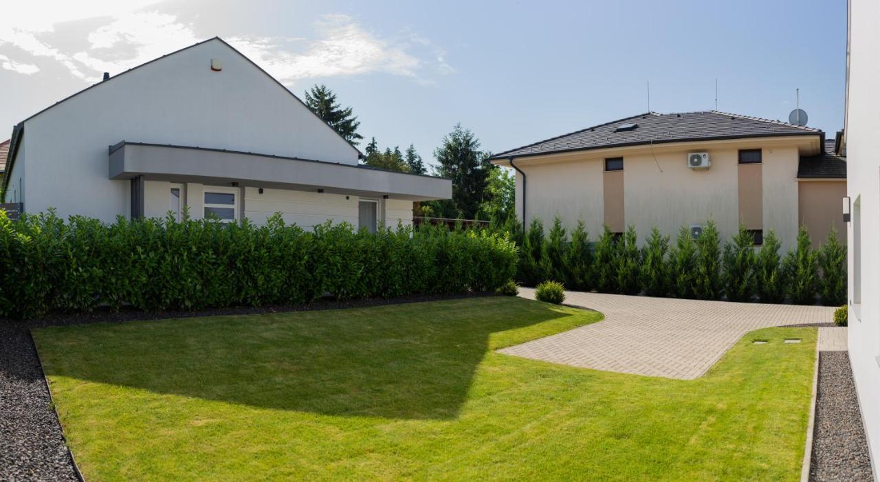 Twins Apartman Hévíz Exterior foto