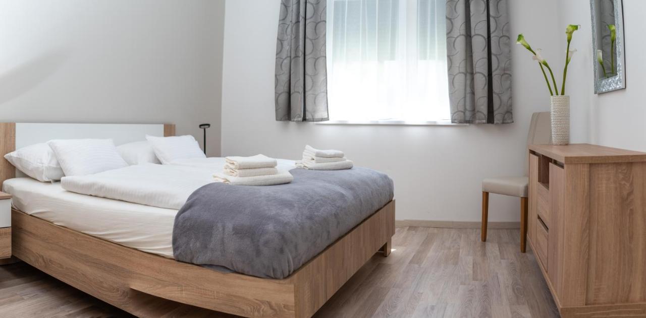 Twins Apartman Hévíz Exterior foto